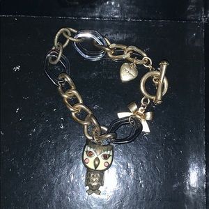 Betsey Johnson owl 🦉 bracelet